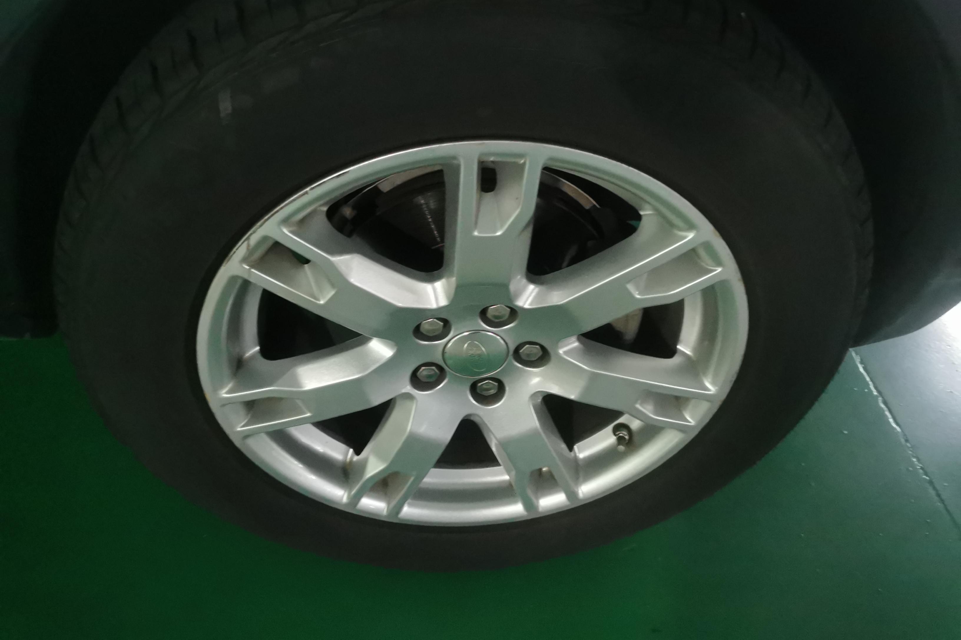 路虎极光 [进口] 2014款 2.0T 自动 四驱 耀享版 (欧Ⅴ) 