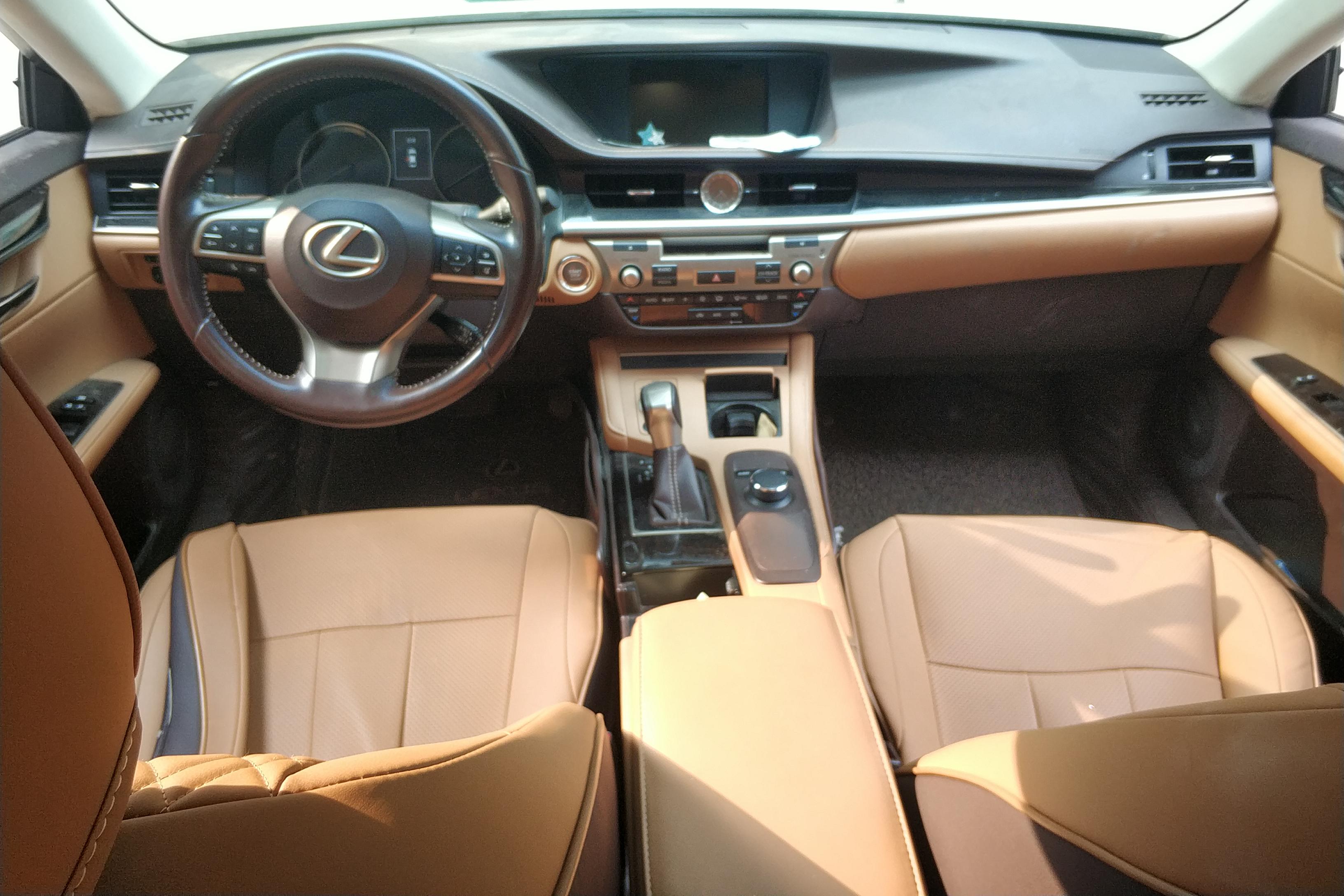 雷克萨斯es 200 [进口] 2015款 2.0l 自动 精英版